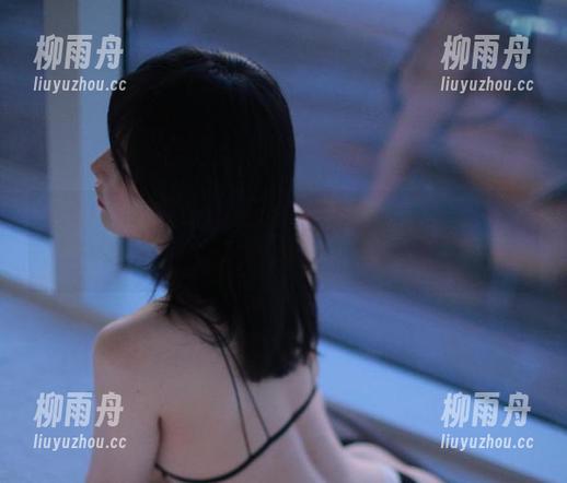 私拍或者写真，反正看Addielyn(에디린)就好像在逛淘宝，停不下来！
