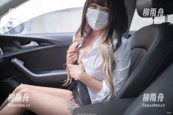 Aram(아람)的原图，总是让“Photochips”这个作品变得不简单。