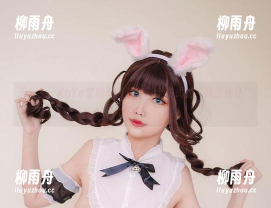 天台上，KaYa萱的写真分享，全景式的“风尘仆仆”演绎！