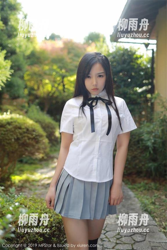 MFStar模范学院-徐微微mia MFStar模范学院 - 吊带怎么能少了徐微微mia,更新作品集快来围观吧!