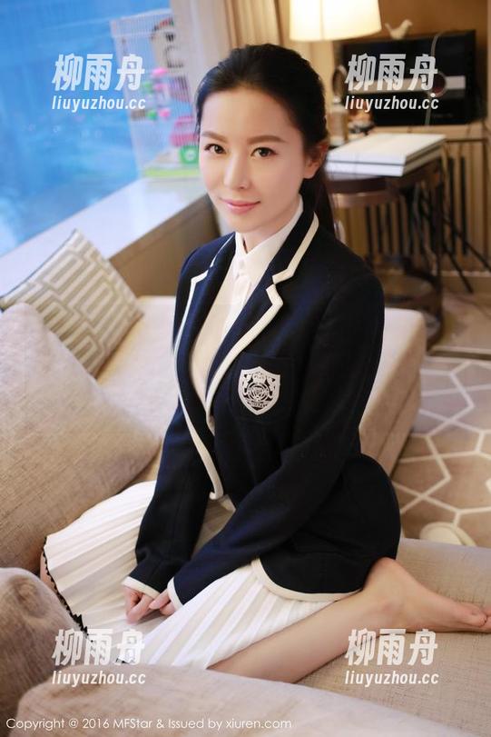 MFStar模范学院 - 舔屏模式开启！白子嫣nicky美足作品集，原图让你流连忘返！