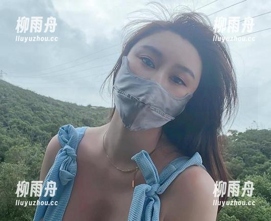 MIYA 微密圈 - MIYA的黑色蕾丝束腰芭比裤更新后,真是执念了,难道这条裤子下一季也要火不成?