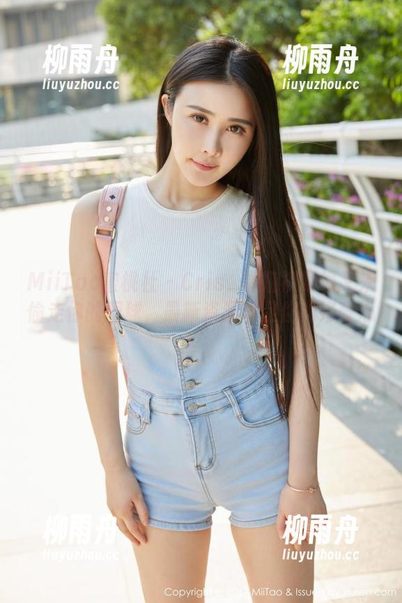 MiiTao蜜桃社 - Cris_卓娅祺眼镜又来偷走你的眼球，最新资源满足你的好奇心