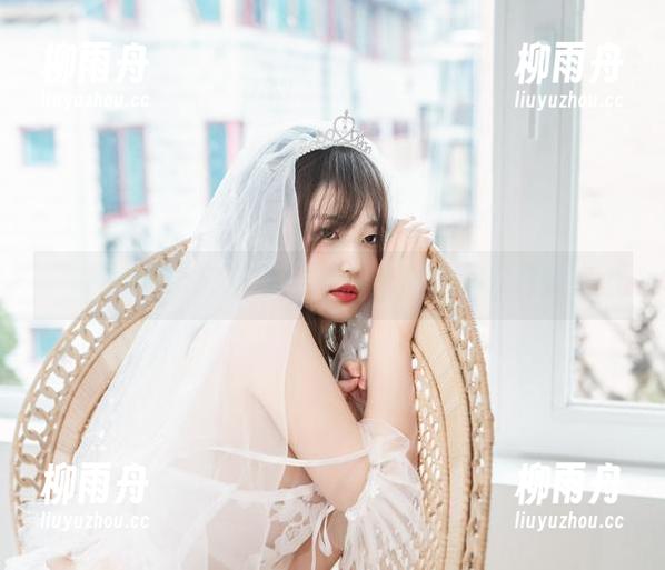学着做空姐？Sia(시아)的私拍图片在召唤！
