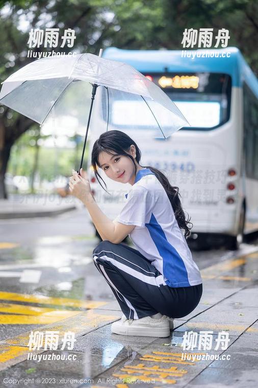 Xiuren秀人网 - 专业牛仔裤穿搭技巧！乔伊joy教你如何在精选图片中找到灵感。