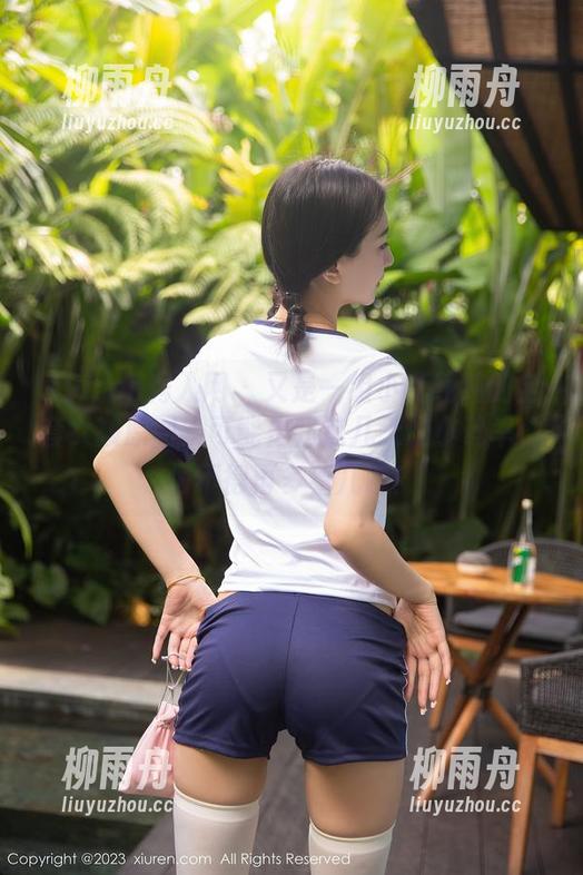 Xiuren秀人网 - 又是一组小兔纯纯的全套女孩原图，可能是我这几天的小确幸，恨不得再多看几遍！