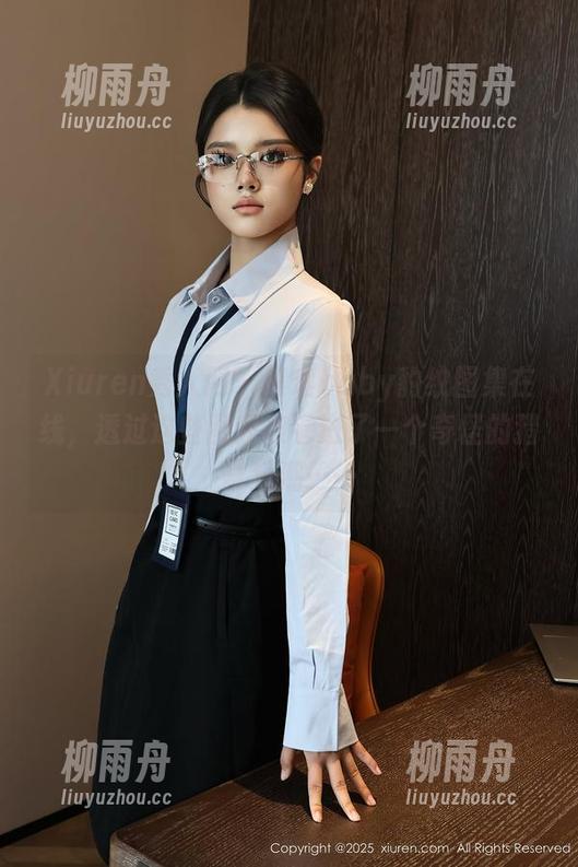 Xiuren秀人网 - 瑶瑶baby豹纹图集在线，透过这些图我被卷进了一个奇怪的猎奇狂潮……