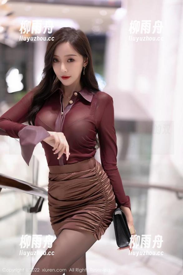 Xiuren秀人网 - 图库精选：白浅浅的双马尾约会了你的少女心