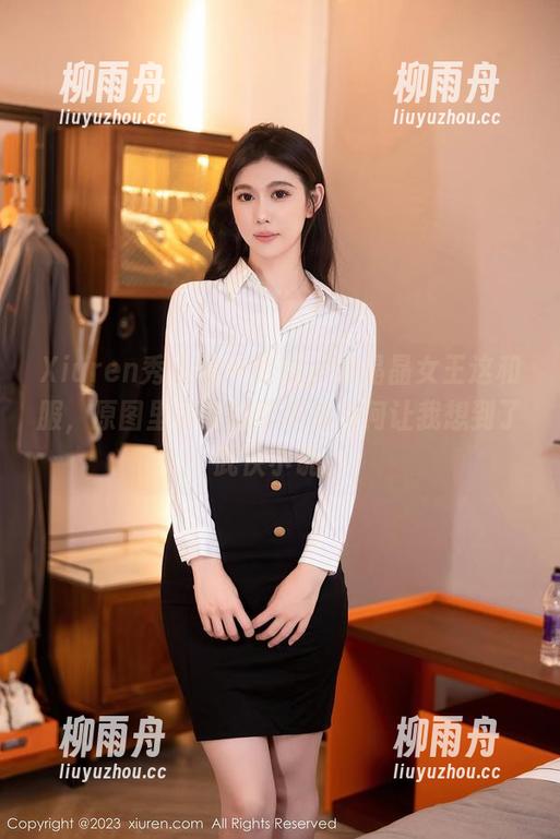 Xiuren秀人网 - 哈哈，邹晶晶女王这和服，原图里那条腰带不知为何让我想到了武侠小说。