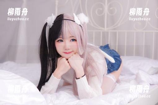 sally多啦雪私拍波奇，原图里一不小心就发现了小玄机。