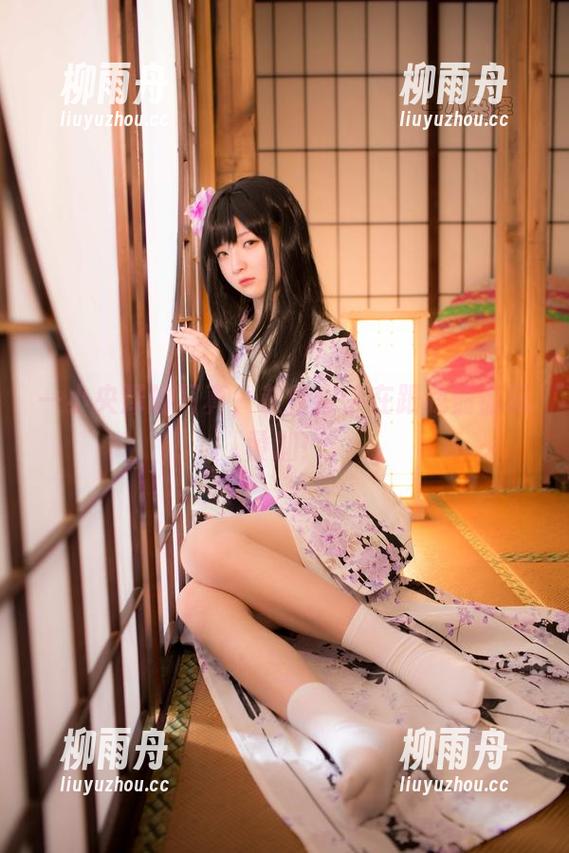 一小央泽的写真，灰丝似乎在跟我偷偷玩叠加！