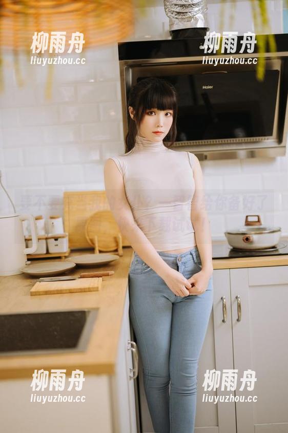 要不要充当我的女仆？一智智给你备好了原图，快来下载试试！