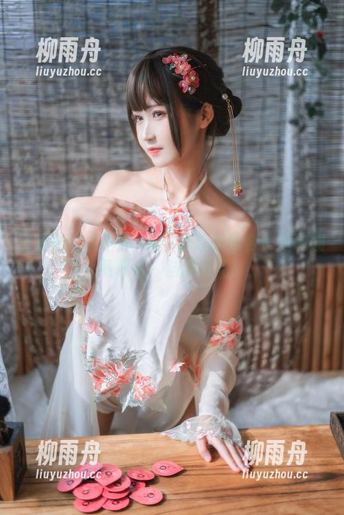 三度69+水手服=不可思议的组合！定制图集取名：脑洞开花！