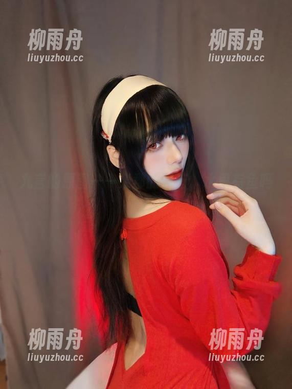 九言的原图——柴郡的碧蓝，水里有鱼吗？