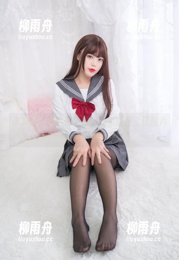 你烨烨，果然是个撒娇的小天使，这图片一看就想把你养！