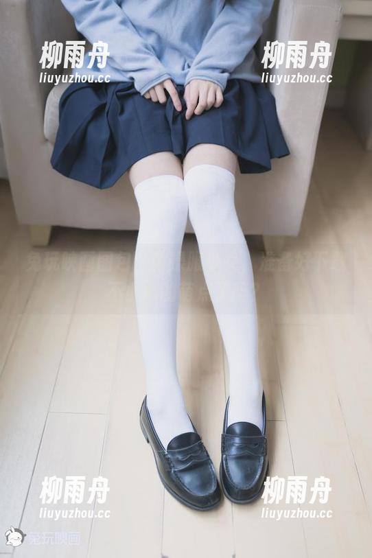兔玩映画图包：体操服少女，准备好下载不小心的萌点了吗？