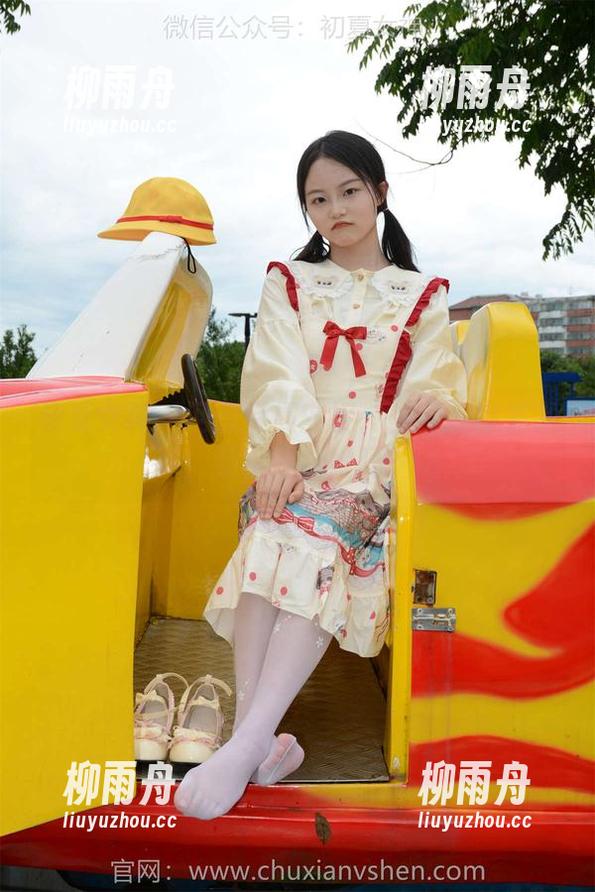初夏女神 - 网盘专属安妮：挑剔旗袍美术，果然适合她吗？