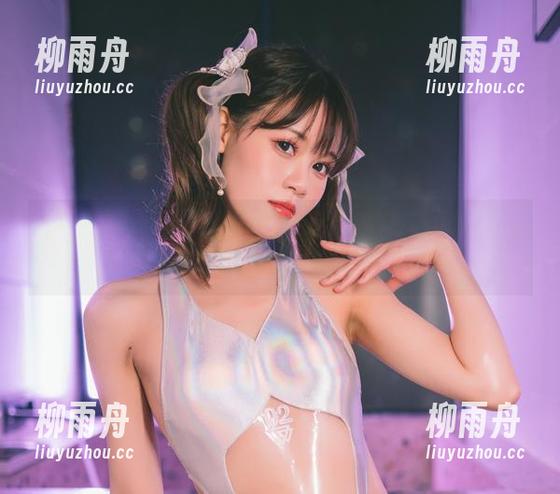 千反田鹿子 说好的校服写真集,千反田鹿子的最新闪光时刻来了!