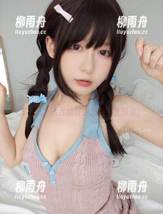 发条少女yoki的私拍合集在海边，碰到一阵海风，连我脆弱的心都不止颤动！