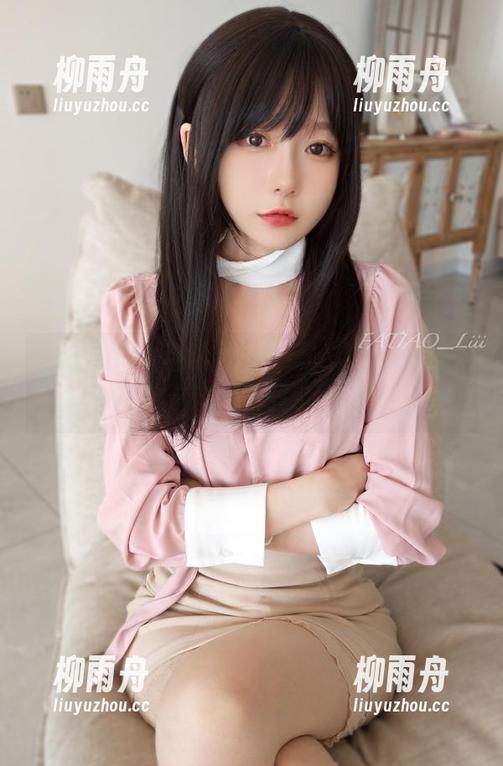 发条少女yoki 发条少女yoki携手修道女的美图合集,圣洁在滑稽间,绝妙!