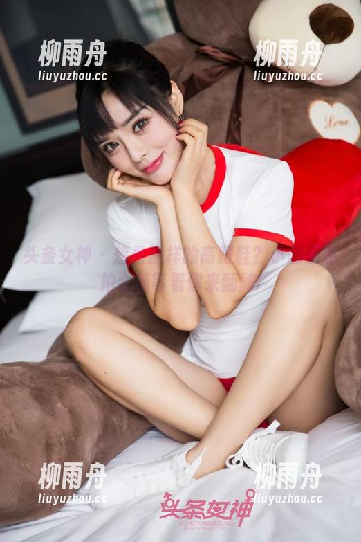 头条女神 - 想看别样的高跟鞋？小晴子私拍合集等着你来翻牌!