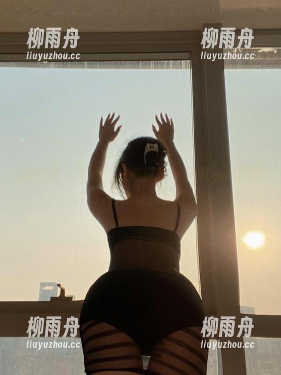 微密圈 - 巧妙的胸膛燃烧，安妮yoo的图片合集让我脸红