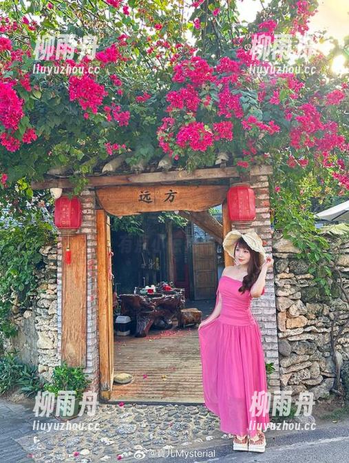 宝儿mysterial与她的短裙写真，更新里有点小惊艳哦！