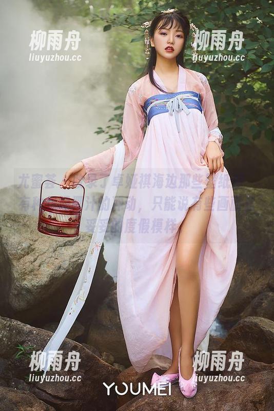 尤蜜荟-卓娅祺 尤蜜荟 - 收录了卓娅祺海边那些壁纸后,有种想喝椰汁的冲动,只能说有些画面是妥妥的度假模样。