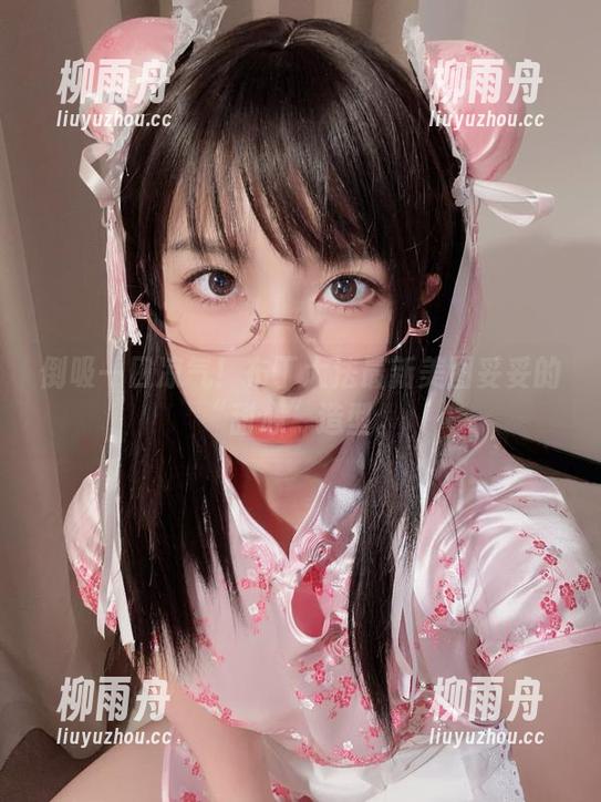 倒吸一口凉气！布丁大法最新美图妥妥的“甜心”造型。