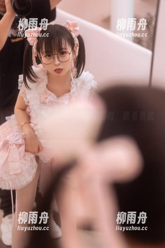 哎呦，幼水铃衣的双马尾福利，眼看着就馋人！