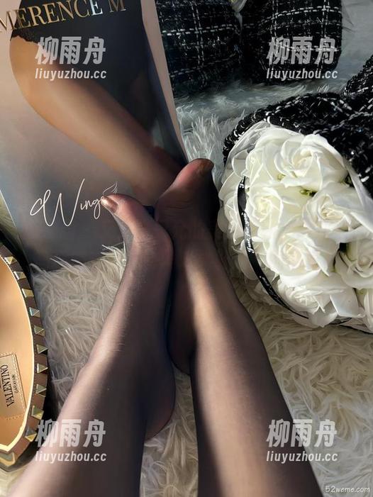 微密圈 - 又是张思允的美图更新，这次双马尾简直让人有种“她能打”的感觉！