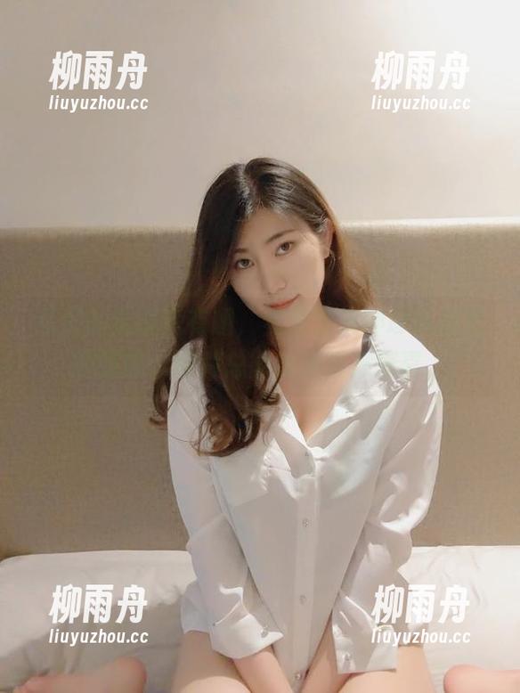 私房的氛围真有趣，星澜想来杯珍珠奶茶的朦胧ol图片总能给我带来惊喜。