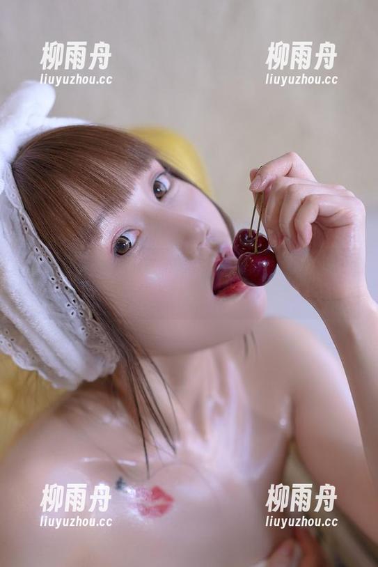 星野咪兔 夏日福利如泡沫,星野咪兔的写真散发香气