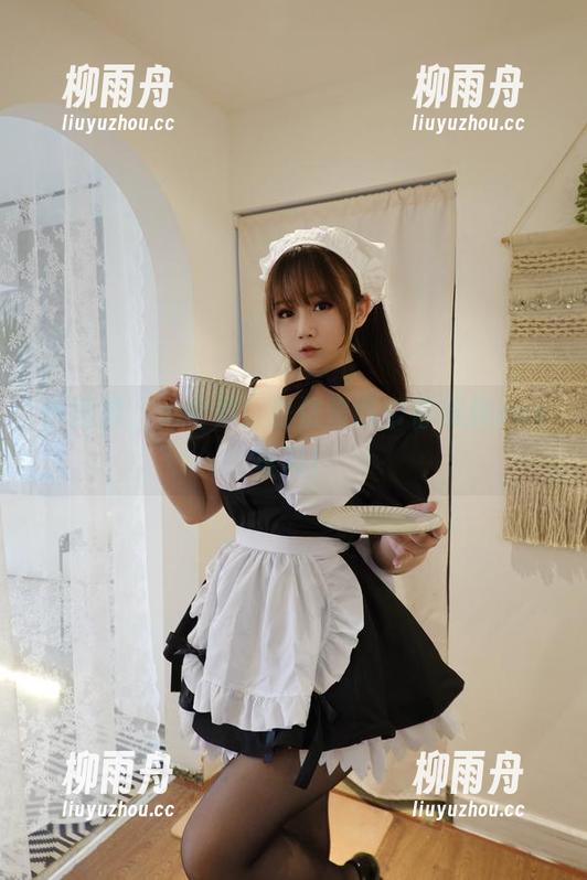 小短裤，大世界！是依酱呀带你玩转cos写真！
