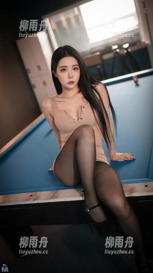 快去看普美Bomi(보미)的网盘，BLUECAKE迷你比基尼写真，今天的排雷机会不多哦～