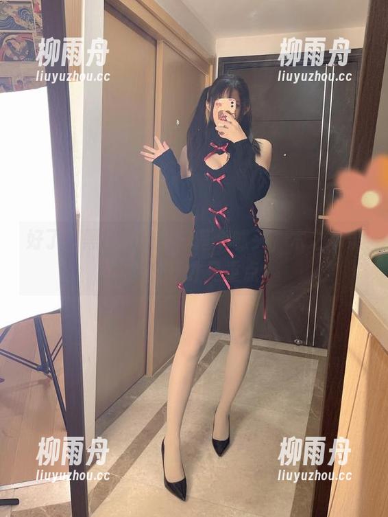 好了，黑色内衣不过是个噱头，木之本果的分享才是重点