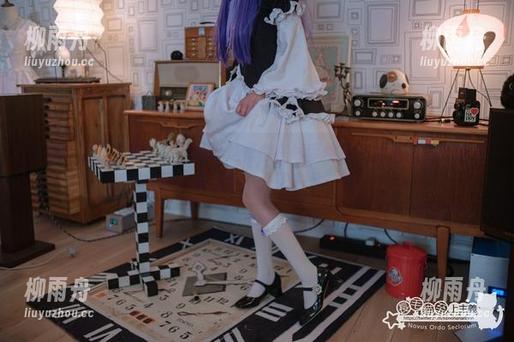 换装不止于衣服！木花琳琳是勇者在线带你欣赏女子高生的魅力合集，没忍住，又想多看一遍。