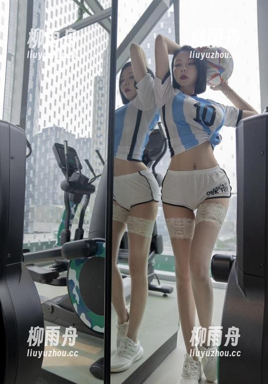 微密圈 - 果儿Victoria解码学姐的幽默密码，跟我拿免费资源！