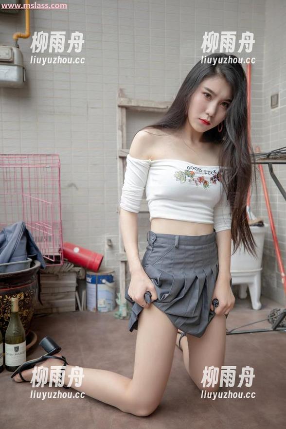 梦丝女神-王娇娇 梦丝女神 - 新鲜出炉!王娇娇空姐图集,满满都是“小心思”。