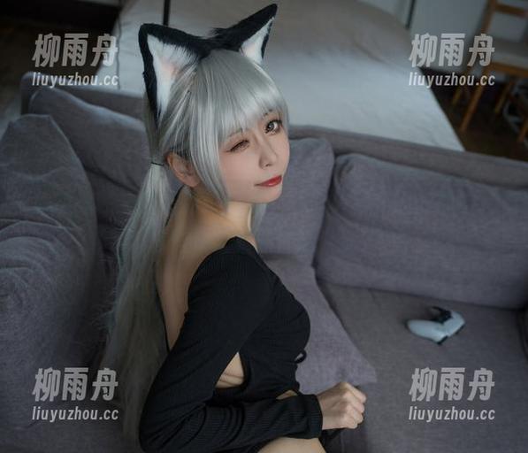 看樱岛嗷一的“约尔福杰”图片，资源的多样性，感觉快要重塑我的审美。