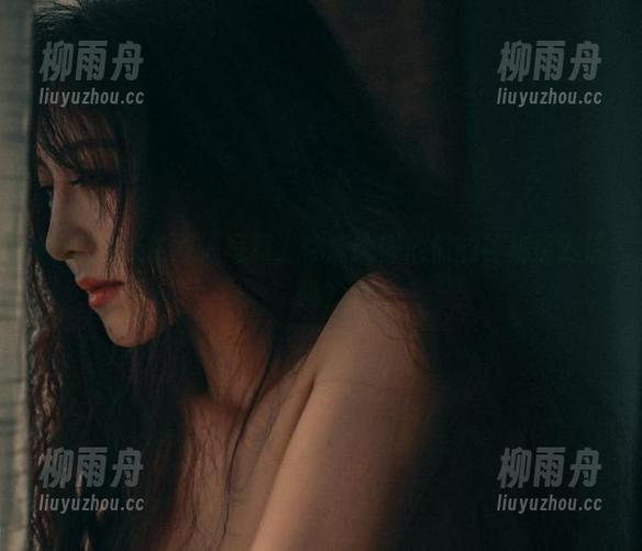 樱晚gigi的双人写真，你能读懂他们的神秘小对话吗？