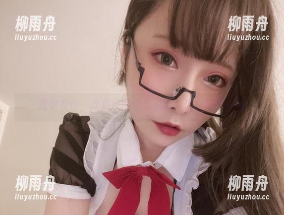 透明女仆，次屁啦的图集总能勾起你更多想象