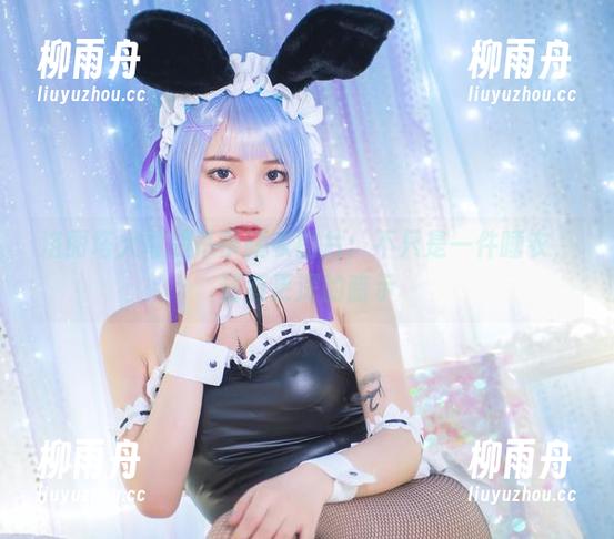 洛丽塔大哥的吊带睡衣图片：不只是一件睡衣，还有更深的暗示