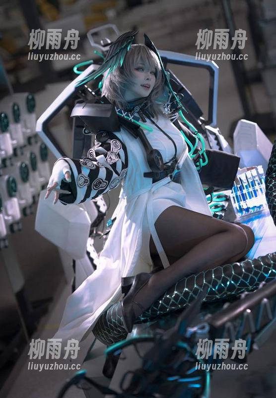 精选浴缸时光：百合欧皇子与水的意外邂逅