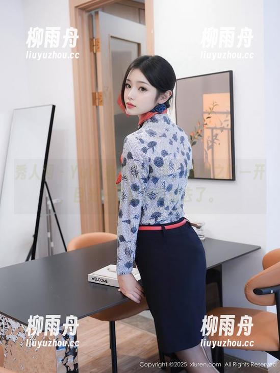 秀人网 - Yuki鱼儿的吊带，福利之门一开，目光一下就被吸过去了。