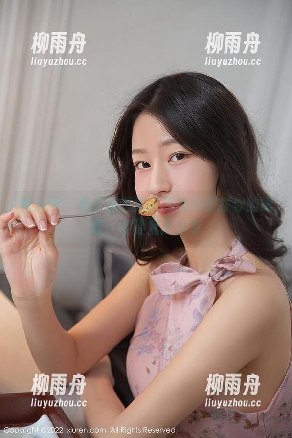 秀人网 - 看小逗逗如何用婚纱撩拨你的眼球，实验室新分享