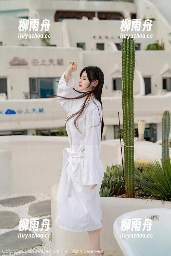 秀人网 - 真实的巴厘岛：熊小诺写真全集，处处藏着小“惊”。你发现了没？