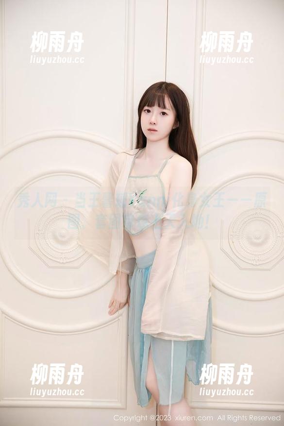 秀人网 - 当王馨瑶Yanni化身女王——原图、套图带你上天入地！