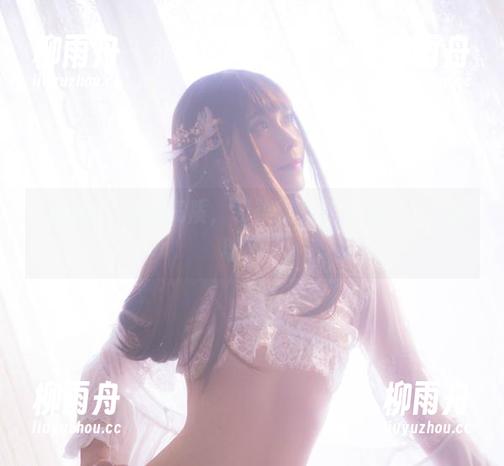 长腿也有私房气质，翎柒菜菜的图集太吸引眼球了！