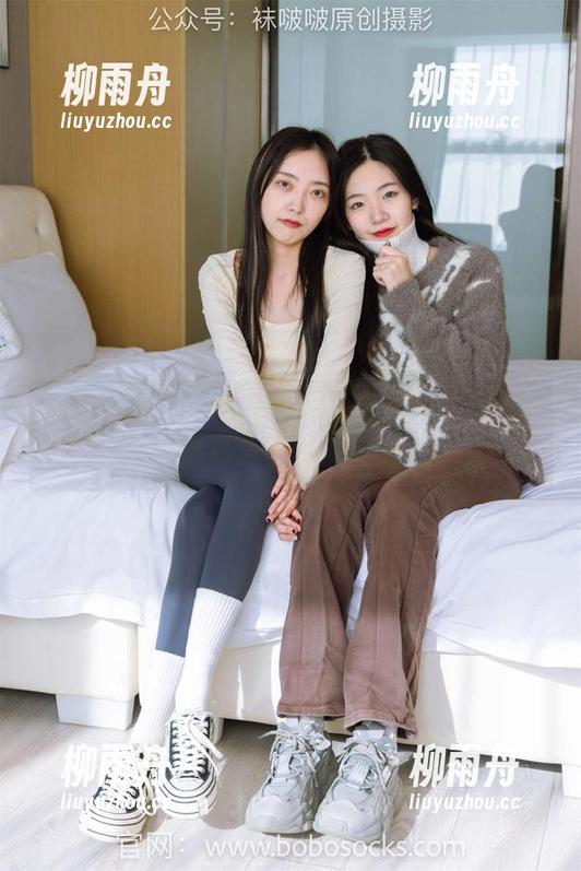 袜啵啵 - 如果JK制服也能说话，小甜豆的写真图册简直是一场骚动。